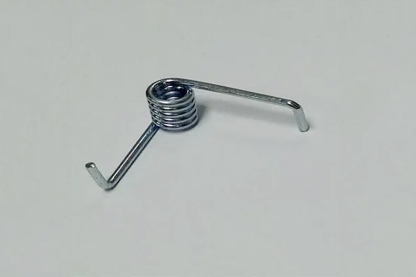 Prionsabal struchtúrach earrach torsion