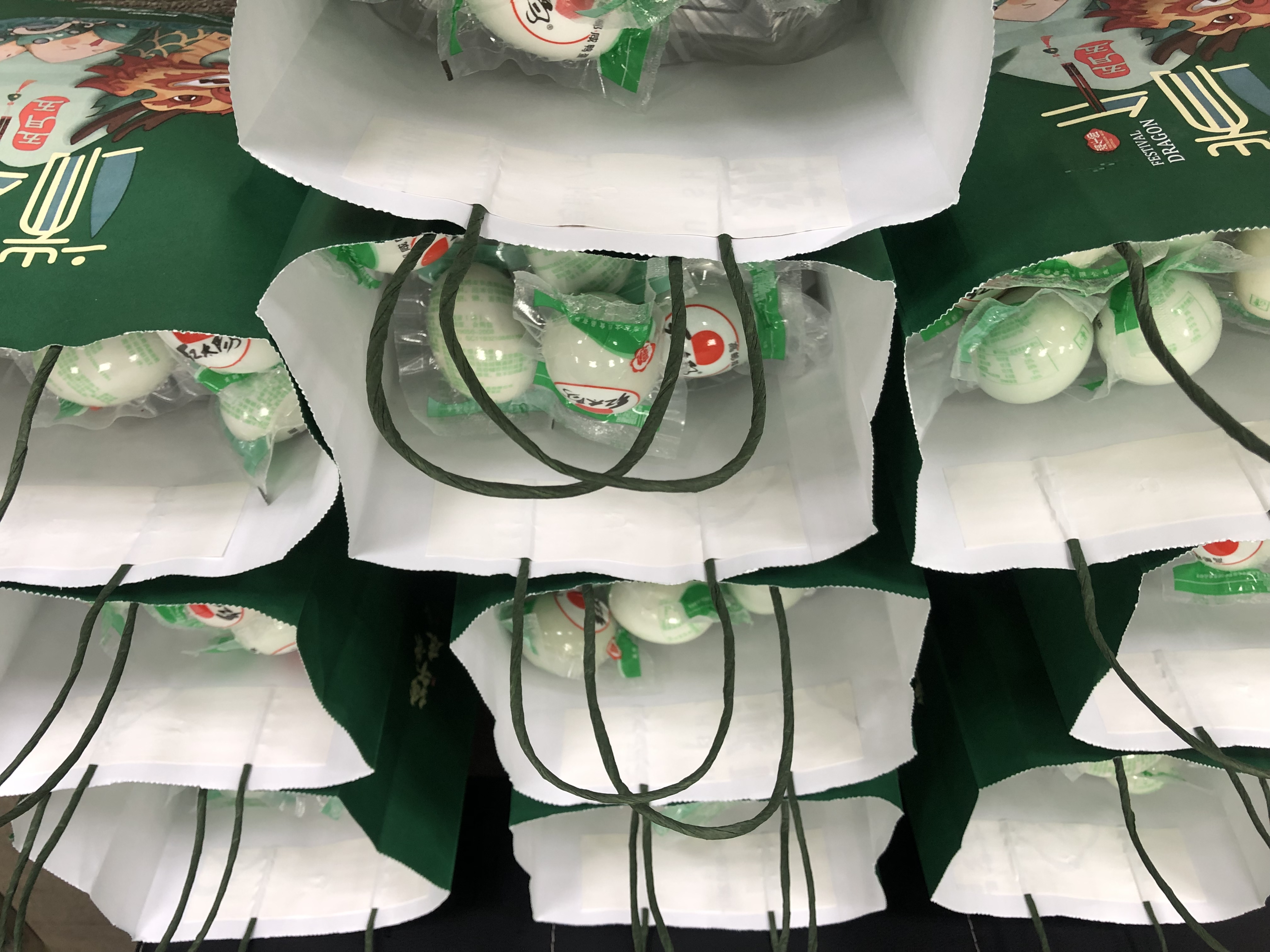 Chun Féile Bád Dragon a cheiliúradh