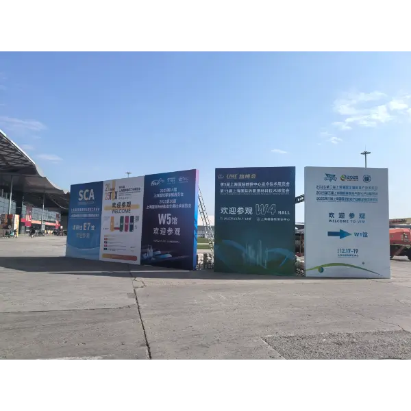 Foireann Dingyan Tabhair cuairt ar Thaispeántas Teicneolaíochta Fuarú Leachtacha i Shanghai, Ag Pleanáil Rian Nua AI go Foresightfully